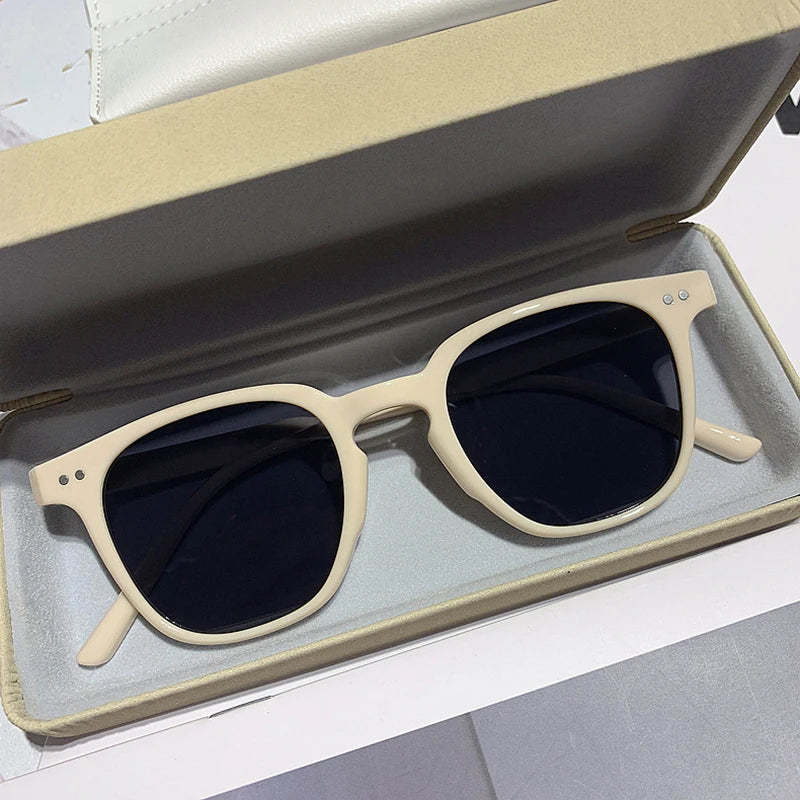 Vintage Square Sunglass