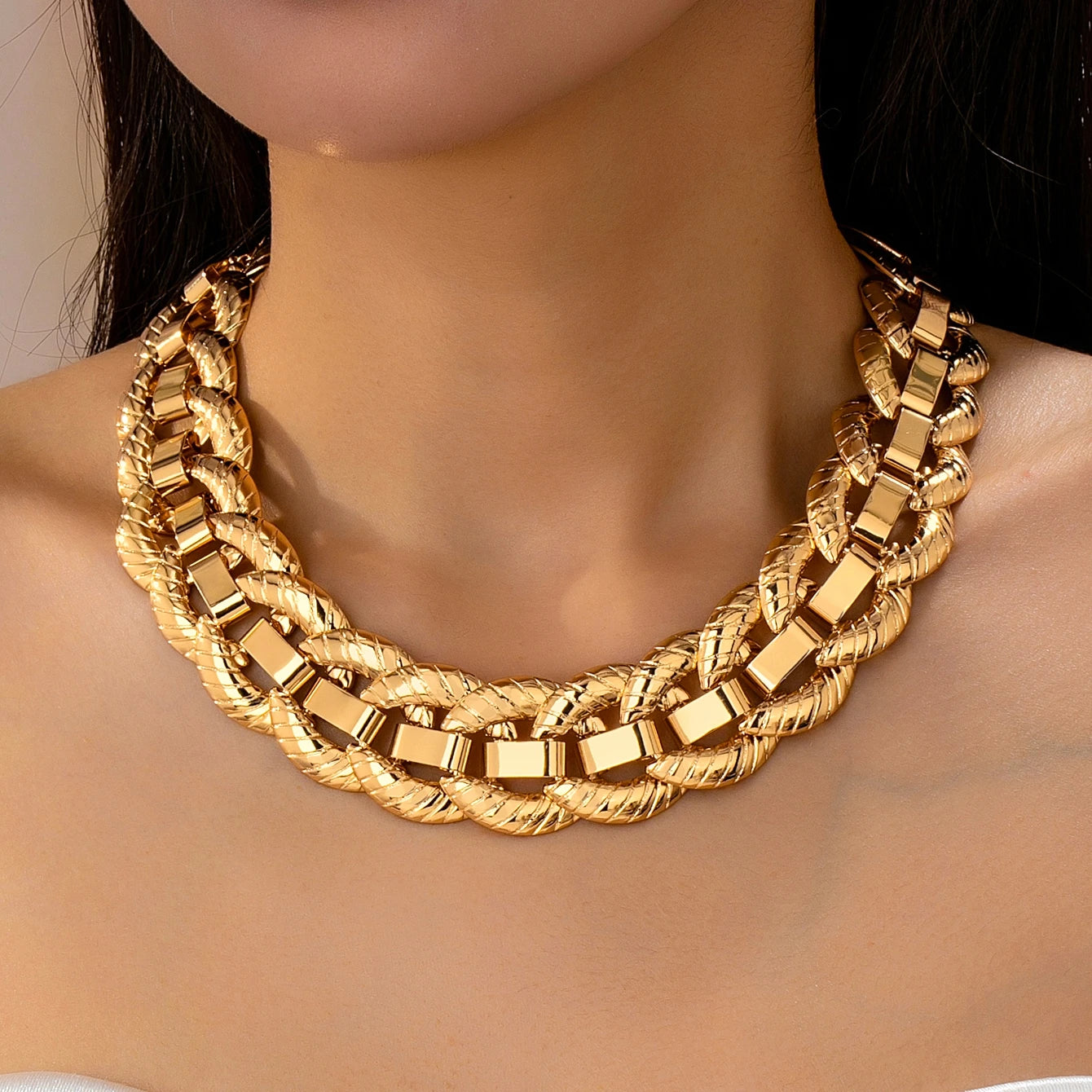 Women's Necklace for Daily Wear