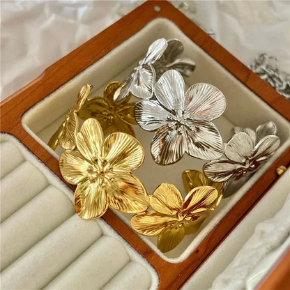 Wide Flower Bracelet
