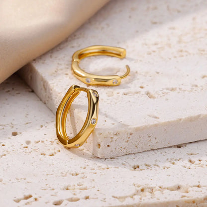 Elegant Round Earrings